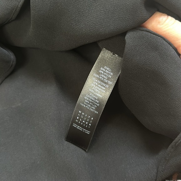 White House Black Market Velvet Overlay Cold Shoulder Blouse Sz 6 Black Burgundy - Picture 6 of 6